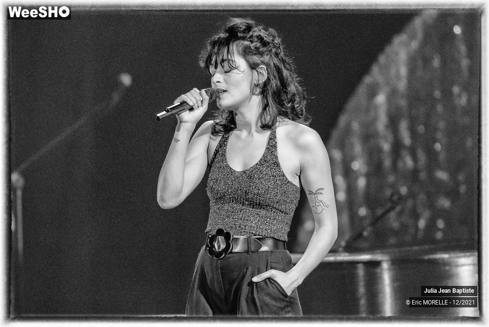 2/64 photos du spectacle Julia Jean Baptiste