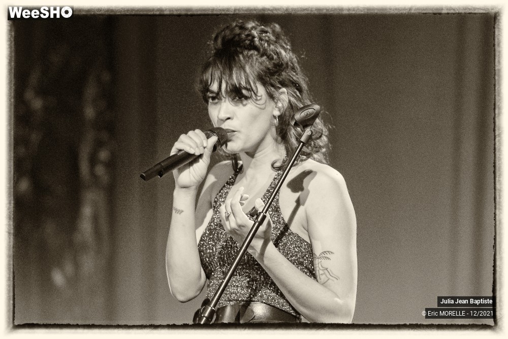4/64 photos du spectacle Julia Jean Baptiste