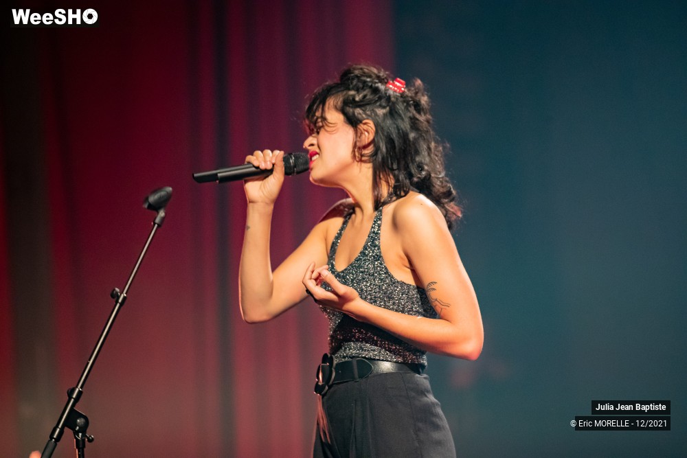 17/64 photos du spectacle Julia Jean Baptiste