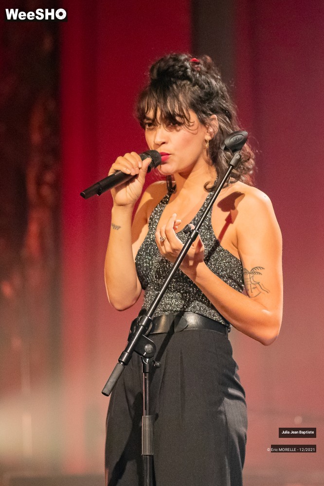 20/64 photos du spectacle Julia Jean Baptiste