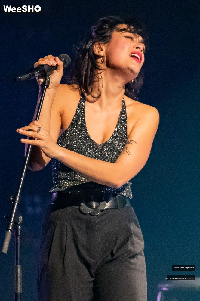 34/64 photos du spectacle Julia Jean Baptiste