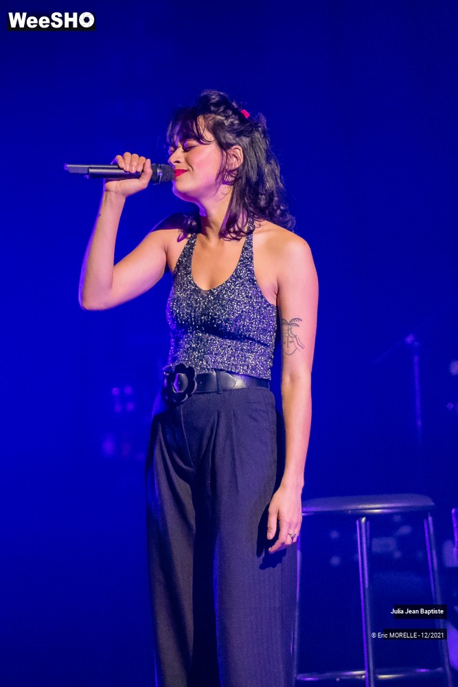 39/64 photos du spectacle Julia Jean Baptiste