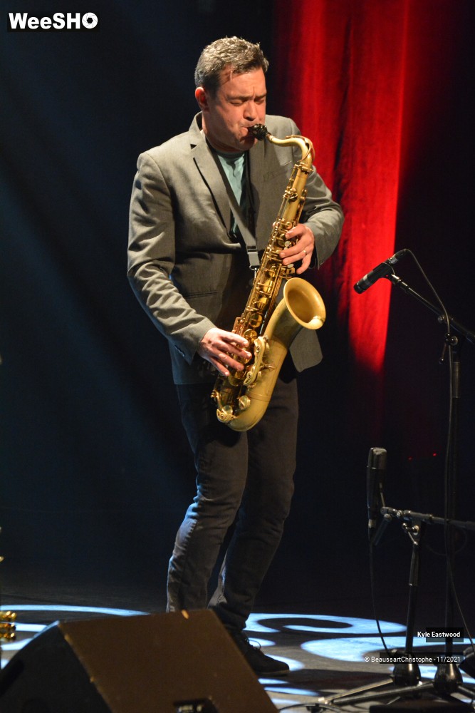 12/53 photos du spectacle Kyle Eastwood