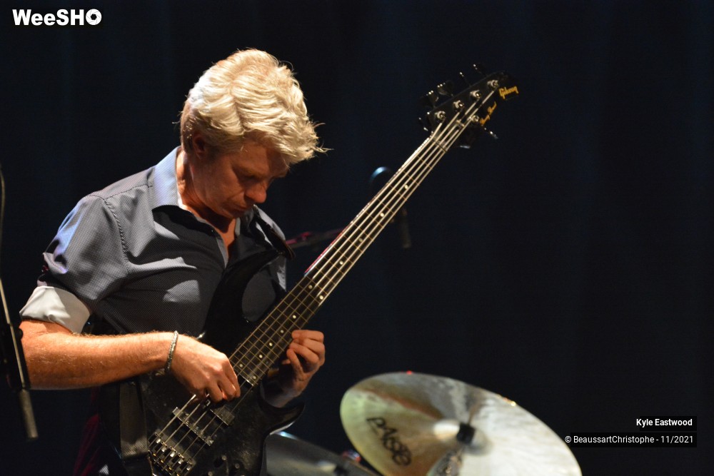 25/53 photos du spectacle Kyle Eastwood