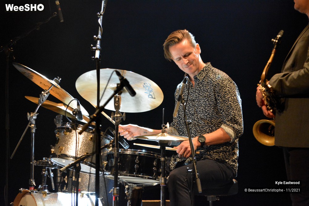 49/53 photos du spectacle Kyle Eastwood