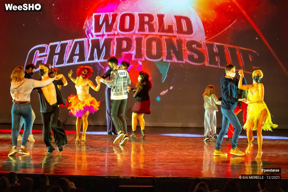 16/96 photos du spectacle D'pendanse  avec le public