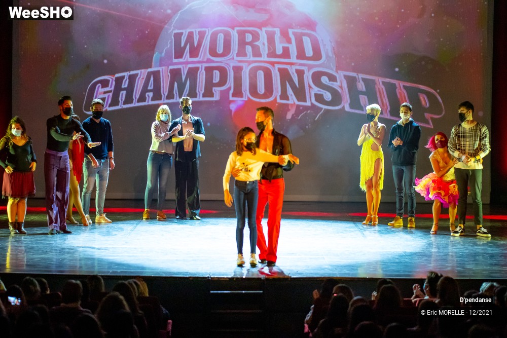 60/96 photos du spectacle D'pendanse  avec le public