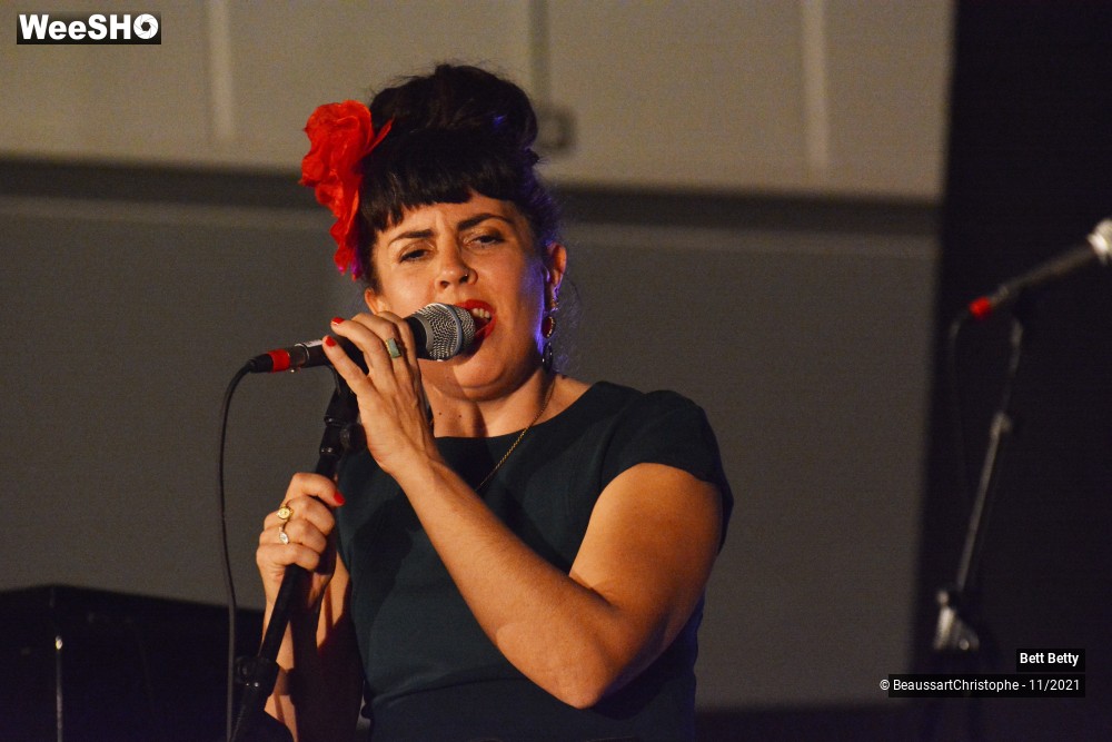 21/27 photos du spectacle Rose Betty Klub