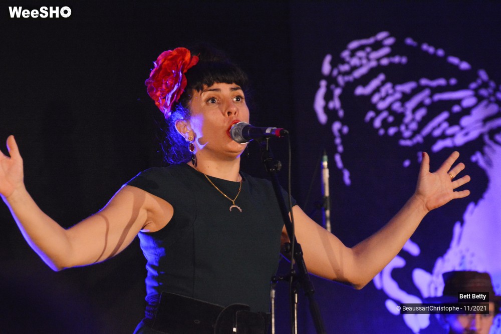 24/27 photos du spectacle Rose Betty Klub