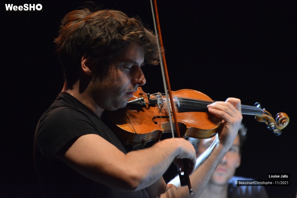 26/31 photos du spectacle Louise Jallu