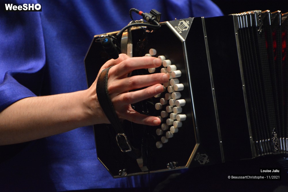 30/31 photos du spectacle Louise Jallu