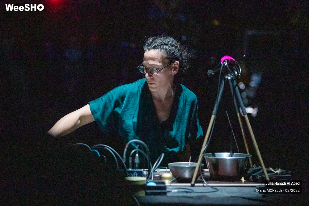 19/26 photos du spectacle Julia Hanadi Al Abed