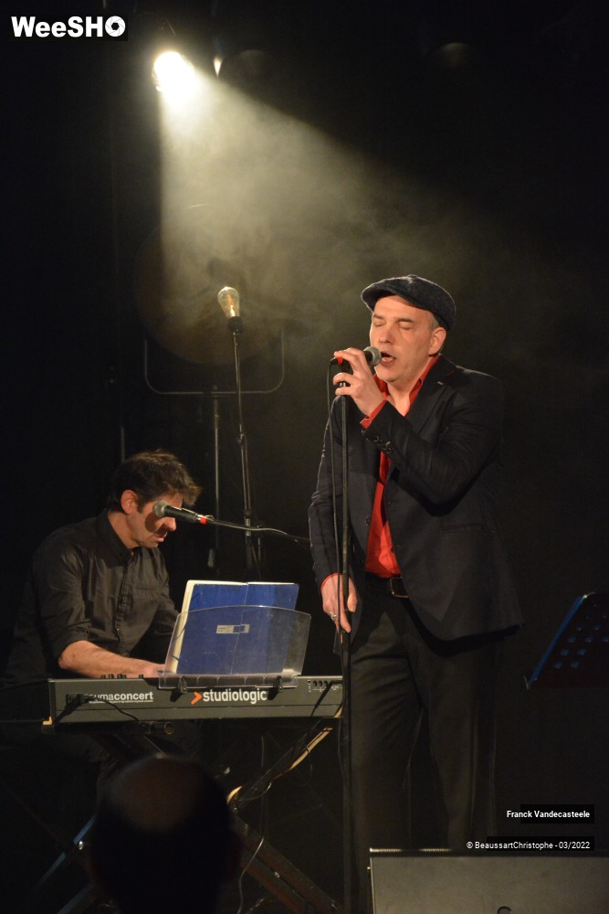 2/35 photos du spectacle Franck chante l'Amour