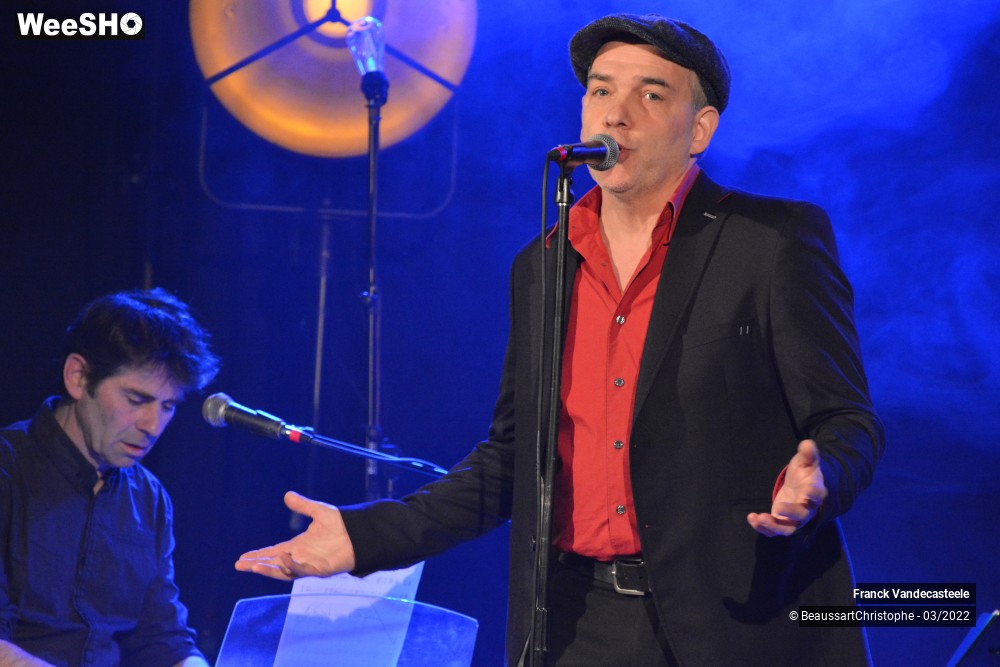 6/35 photos du spectacle Franck chante l'Amour