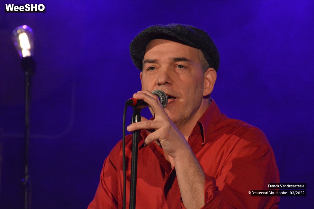 8/35 photos du spectacle Franck chante l'Amour