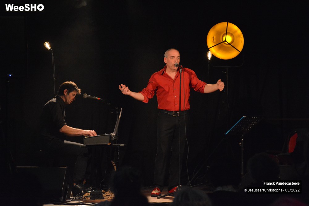 19/35 photos du spectacle Franck chante l'Amour