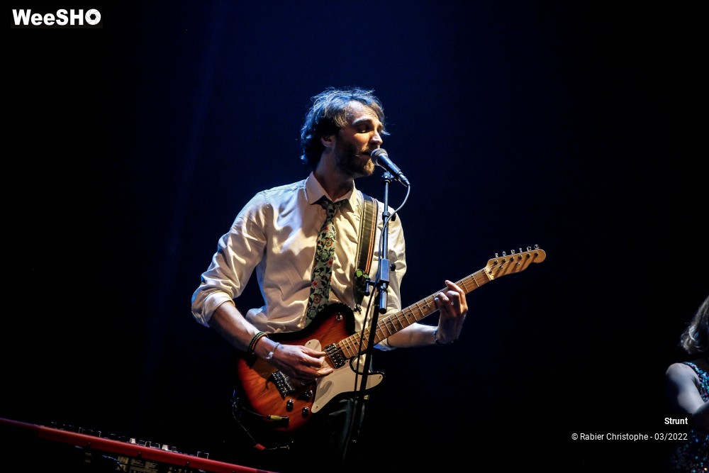 22/47 photos du spectacle Strunt