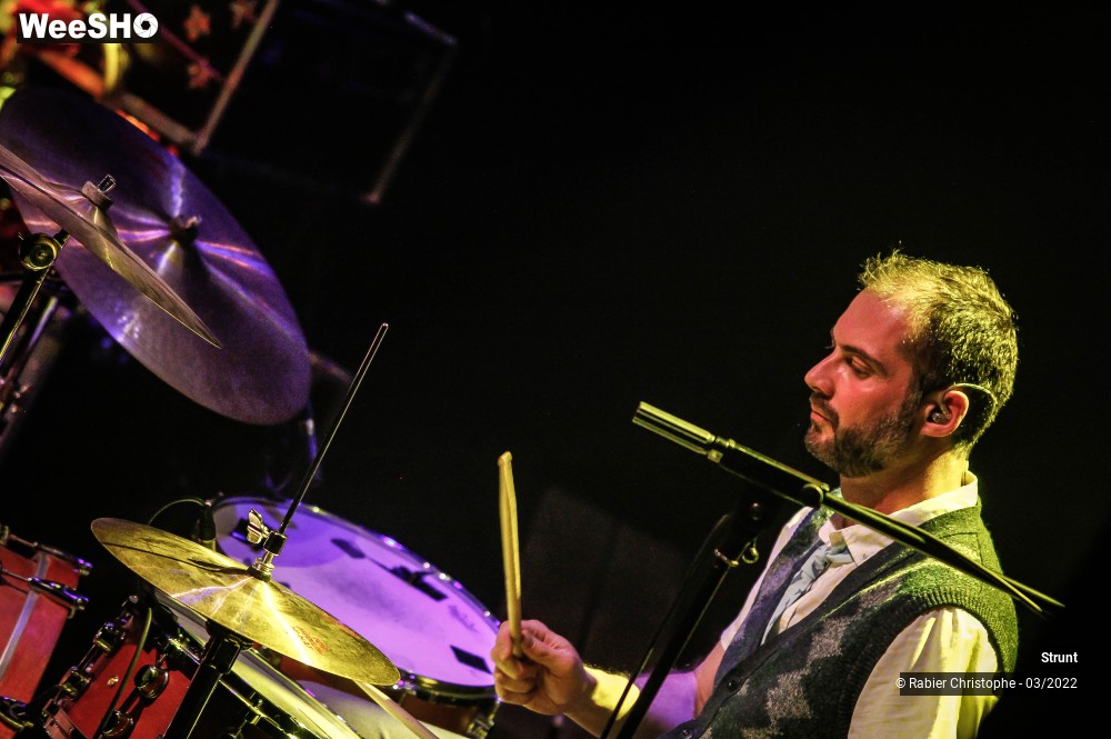 40/47 photos du spectacle Strunt