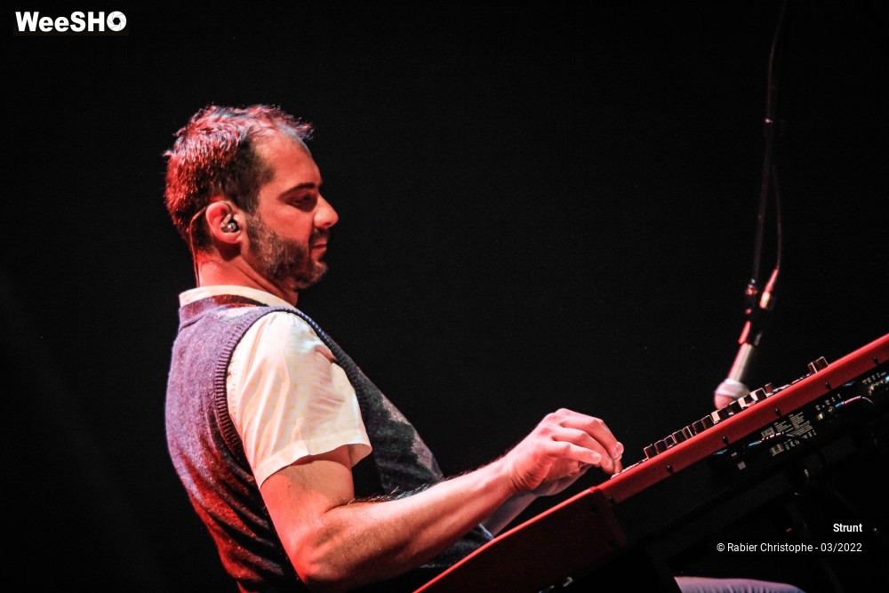 44/47 photos du spectacle Strunt