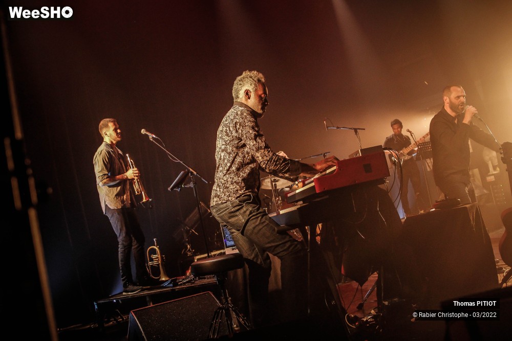 21/52 photos du spectacle Thomas Pitiot