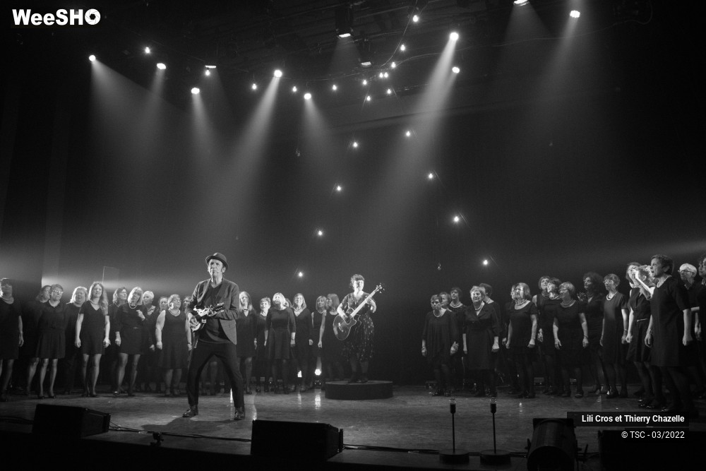 14/17 photos du spectacle Lili Cros et Thierry Chazelle+ Choeur de Femmes L
