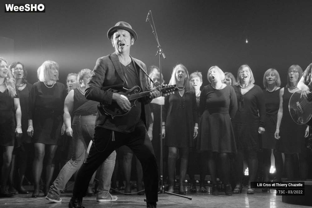 15/17 photos du spectacle Lili Cros et Thierry Chazelle+ Choeur de Femmes L
