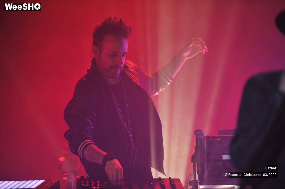 23/42 photos du spectacle Bazbaz et Manudigital "#Love Bordel"