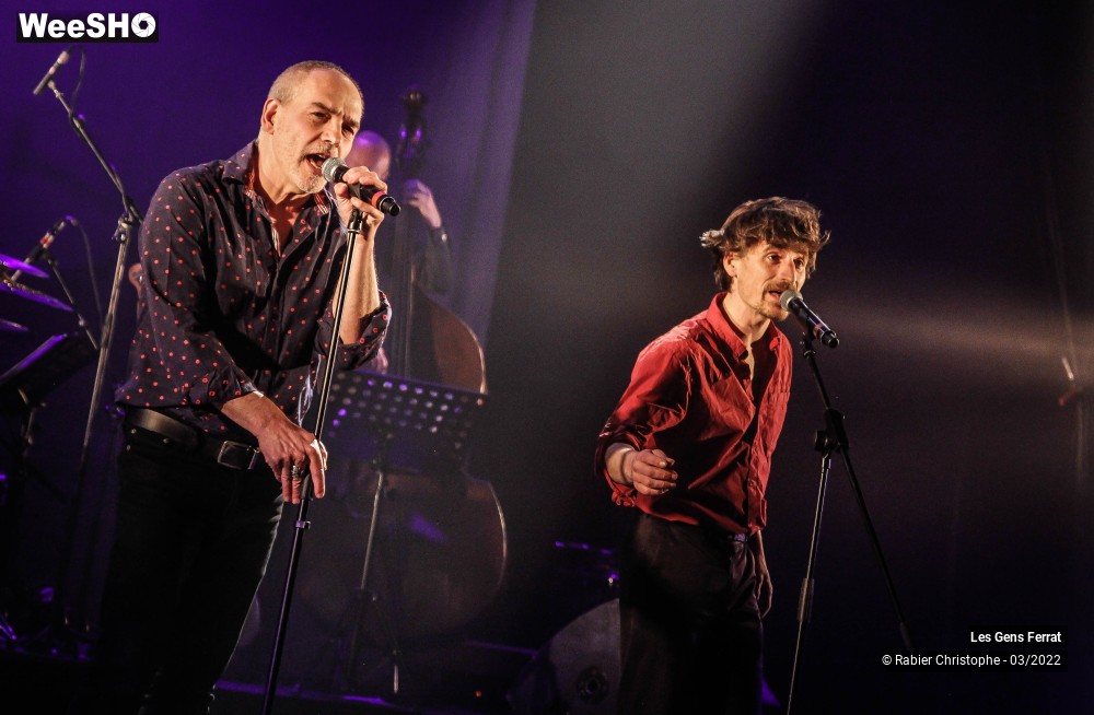 9/40 photos du spectacle Les gens Ferrat