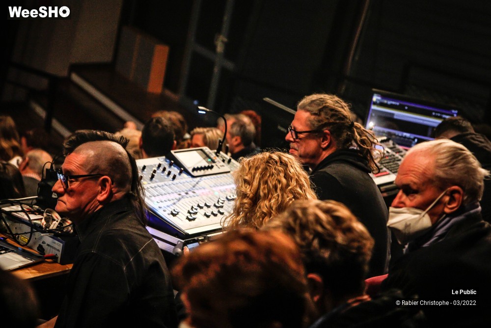 2/37 photos du spectacle Ambiance au Festival A Travers Chants 2022
