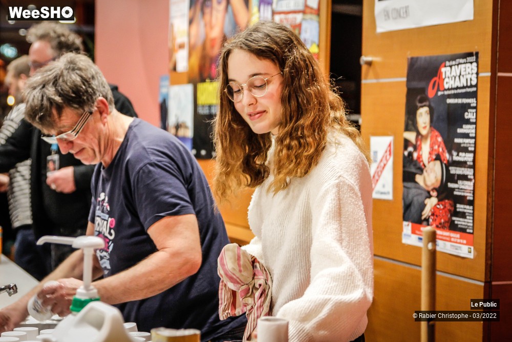 5/37 photos du spectacle Ambiance au Festival A Travers Chants 2022