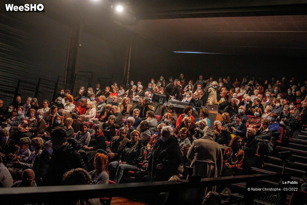 12/37 photos du spectacle Ambiance au Festival A Travers Chants 2022