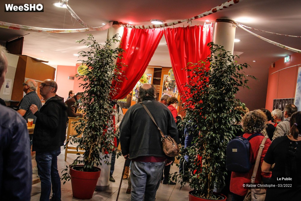 35/37 photos du spectacle Ambiance au Festival A Travers Chants 2022