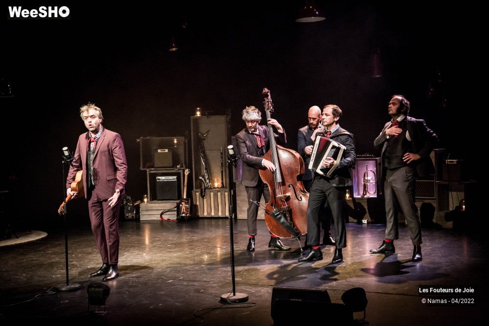 6/21 photos du spectacle Les Fouteurs de Joie