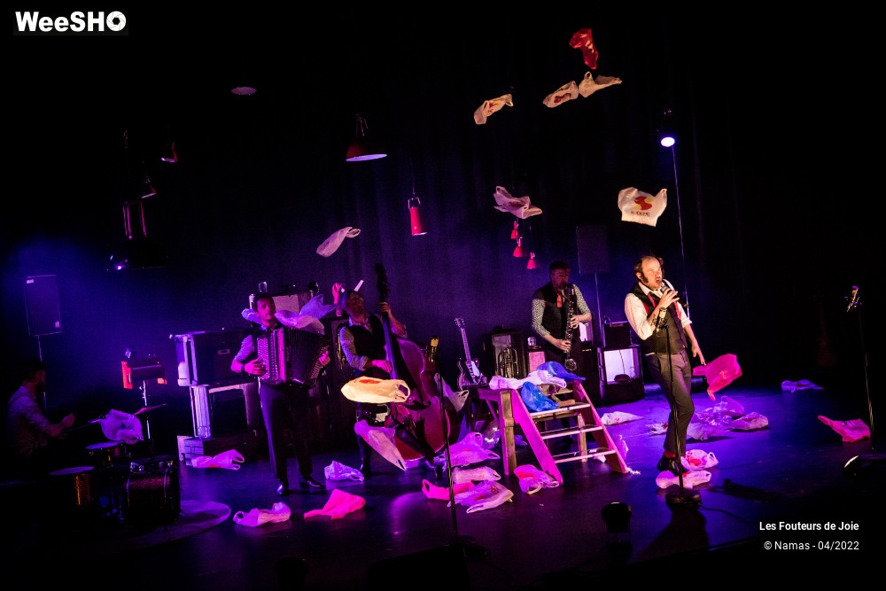 10/21 photos du spectacle Les Fouteurs de Joie