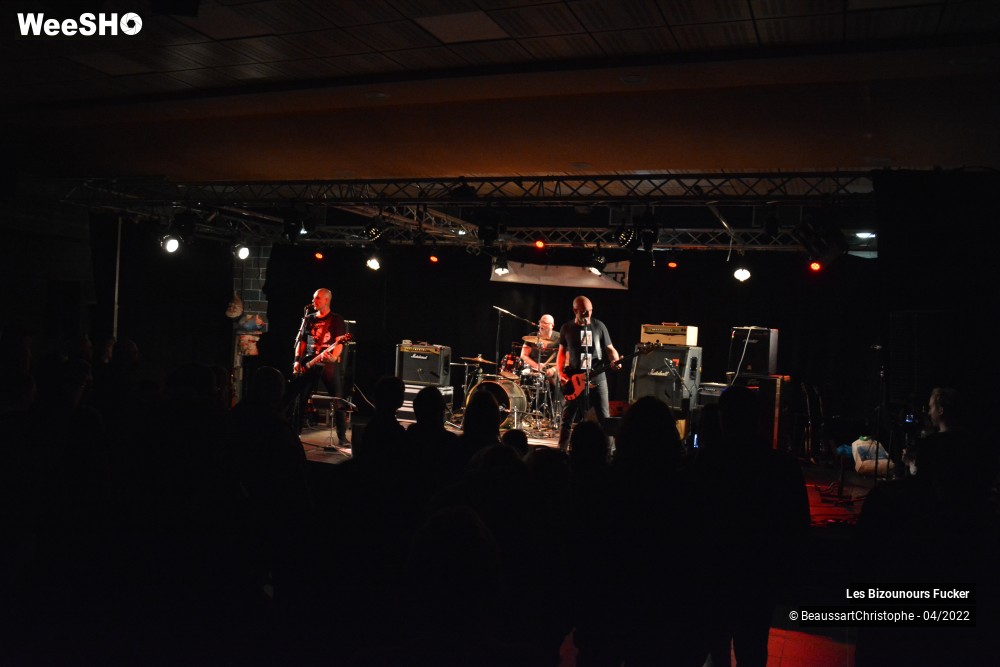 55/56 photos du spectacle Les Bizounours Fucker