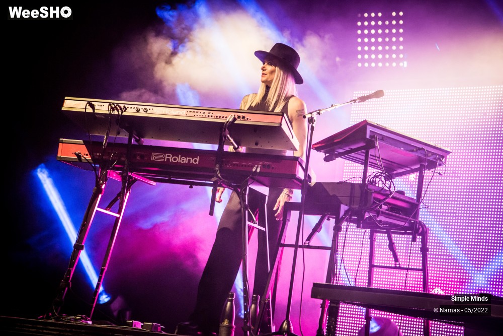 12/35 photos du spectacle Simple Minds