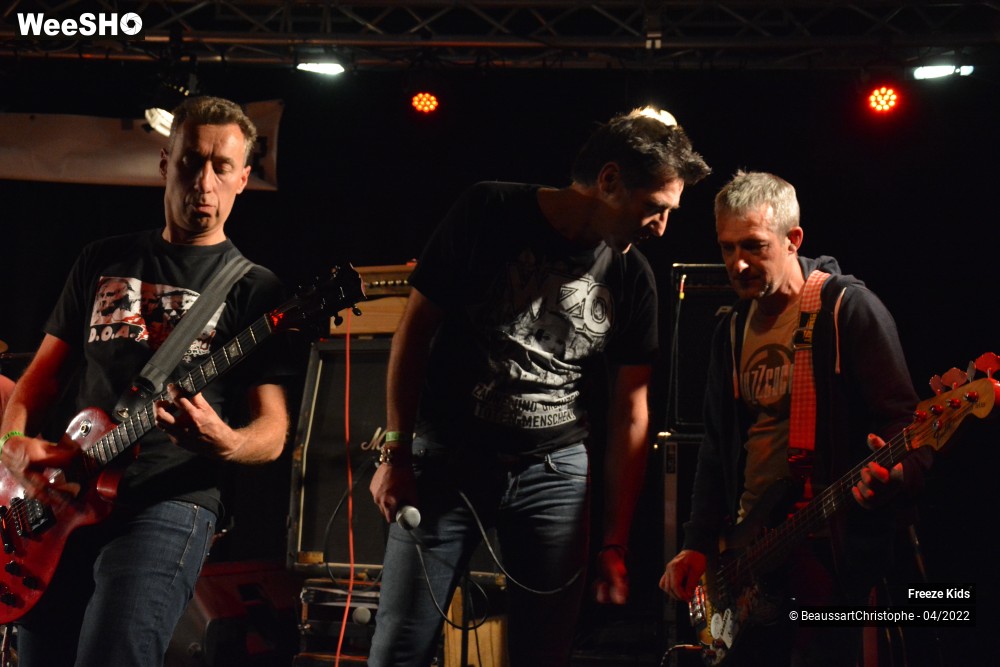 24/27 photos du spectacle Freeze Kids