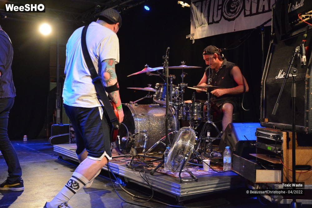 6/33 photos du spectacle Toxic Waste
