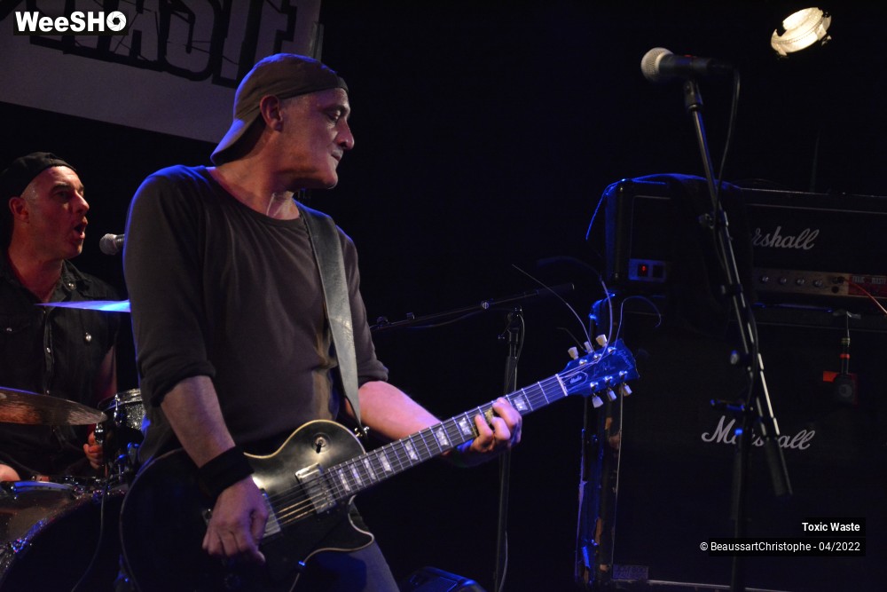 15/33 photos du spectacle Toxic Waste