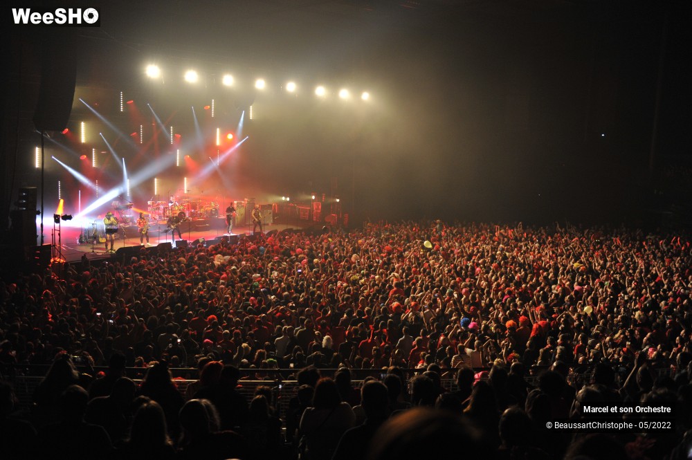 3/100 photos du spectacle Marcel et son Orchestre & Les Fatals Picards "La Mégateuf" au Zenith de Lille
