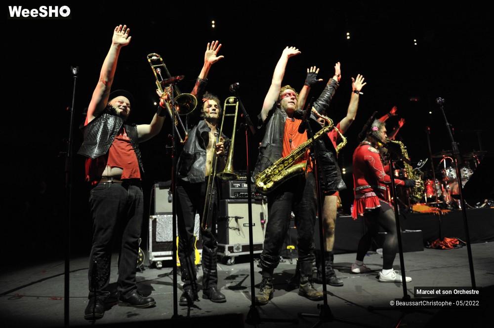 12/100 photos du spectacle Marcel et son Orchestre & Les Fatals Picards "La Mégateuf" au Zenith de Lille