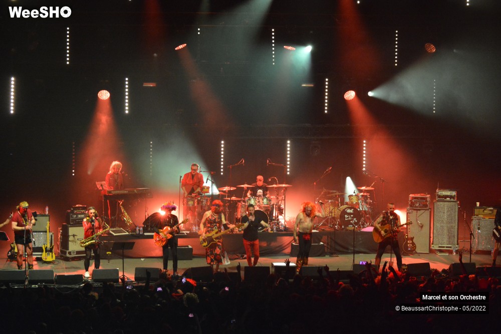 63/100 photos du spectacle Marcel et son Orchestre & Les Fatals Picards "La Mégateuf" au Zenith de Lille
