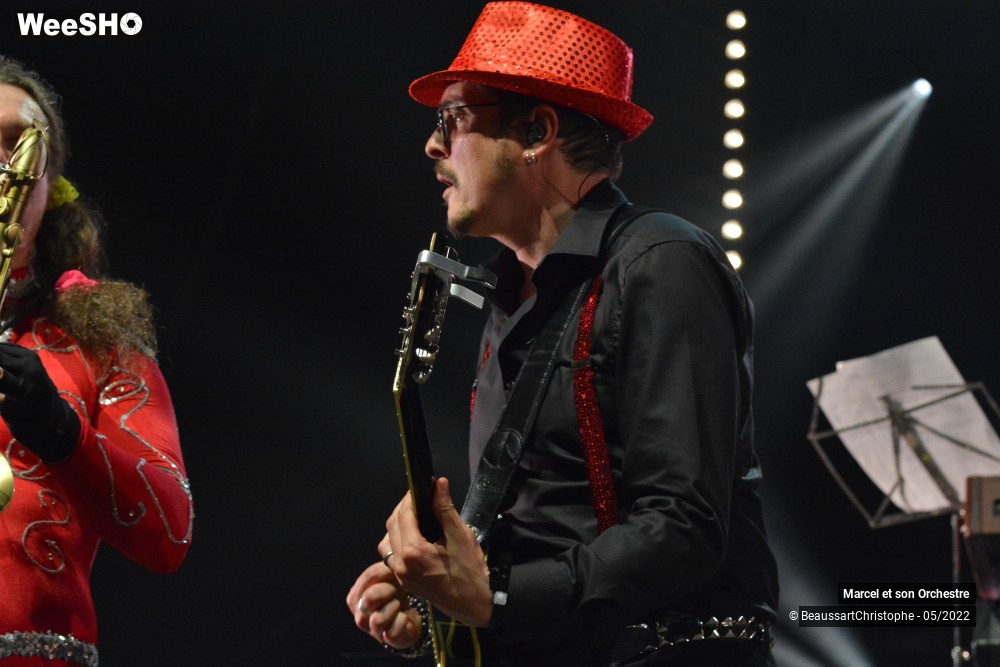 89/100 photos du spectacle Marcel et son Orchestre & Les Fatals Picards "La Mégateuf" au Zenith de Lille