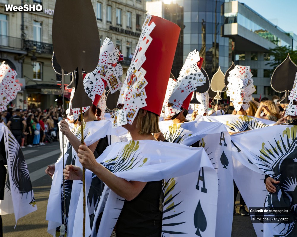 38/93 photos du spectacle Parade Utopia