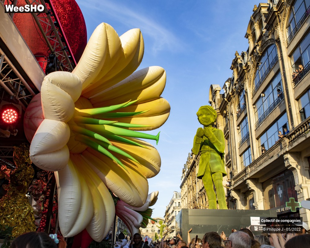 45/93 photos du spectacle Parade Utopia