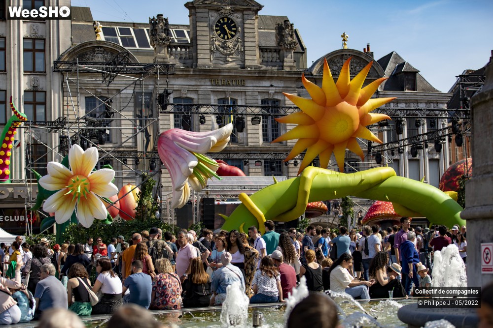 59/93 photos du spectacle Parade Utopia