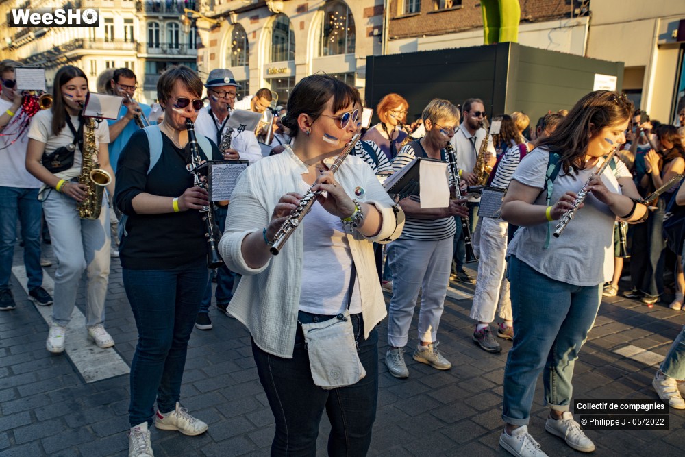 62/93 photos du spectacle Parade Utopia
