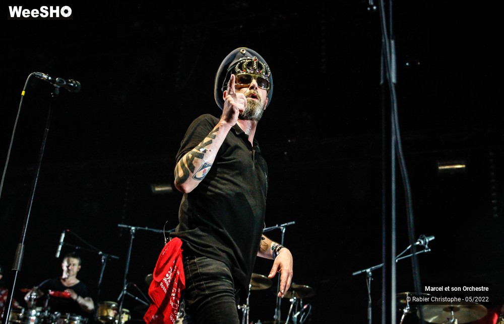 84/99 photos du spectacle Marcel et son orchestre + les fatals picards part 1