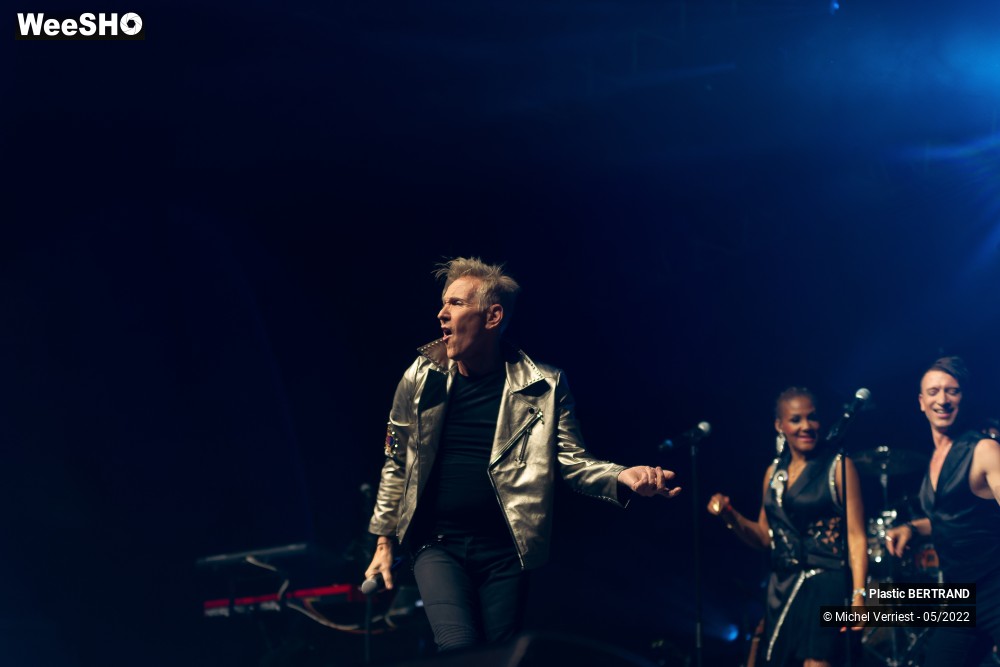 19/66 photos du spectacle Plastic Bertrand