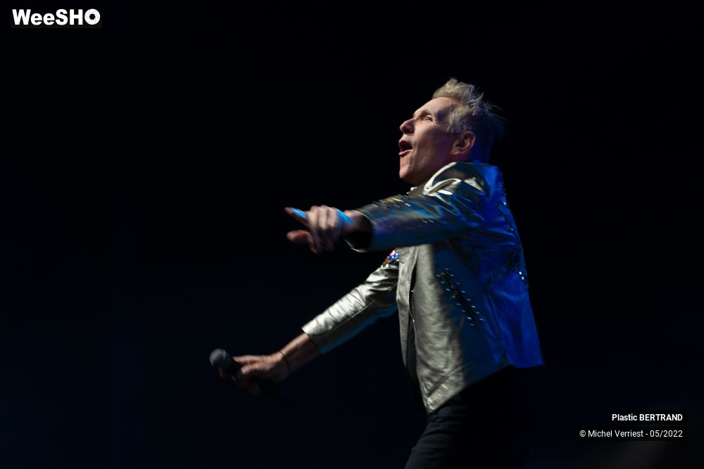 23/66 photos du spectacle Plastic Bertrand